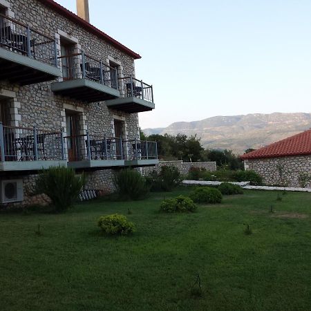 Hotel Pelasgos Каритена Экстерьер фото