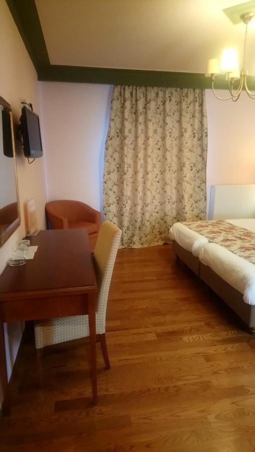 Hotel Pelasgos Каритена Экстерьер фото