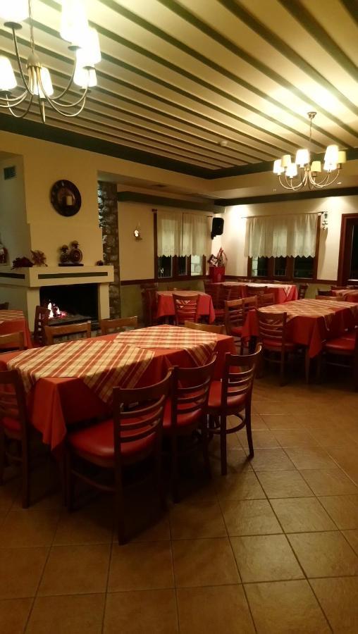 Hotel Pelasgos Каритена Экстерьер фото